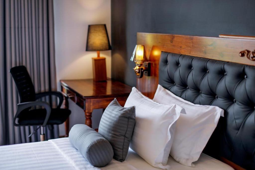 Covanro Sigiriya - Brand New Luxury Hotel ภายนอก รูปภาพ