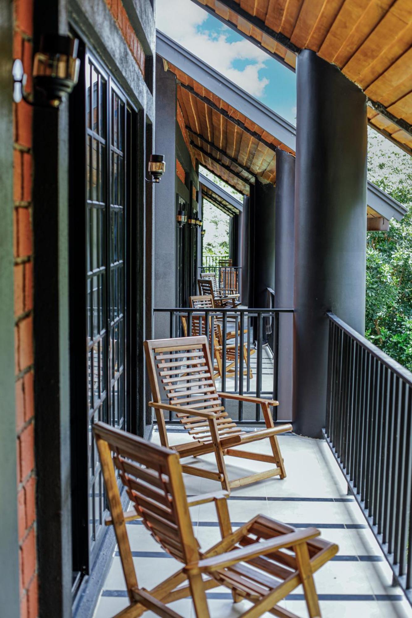Covanro Sigiriya - Brand New Luxury Hotel ภายนอก รูปภาพ